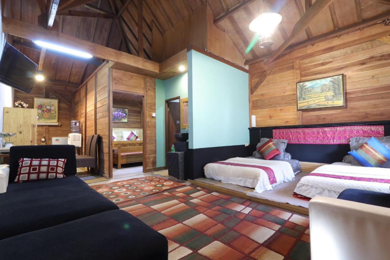 Lembur Incu Syariah Villa & Resto ليمبانغ المظهر الخارجي الصورة